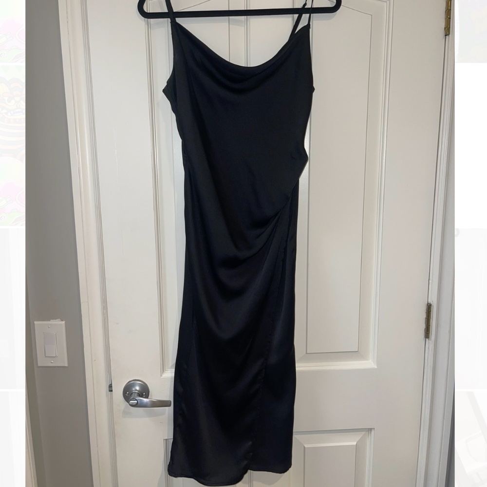 RE:NAMED Slimming Dress- Black
